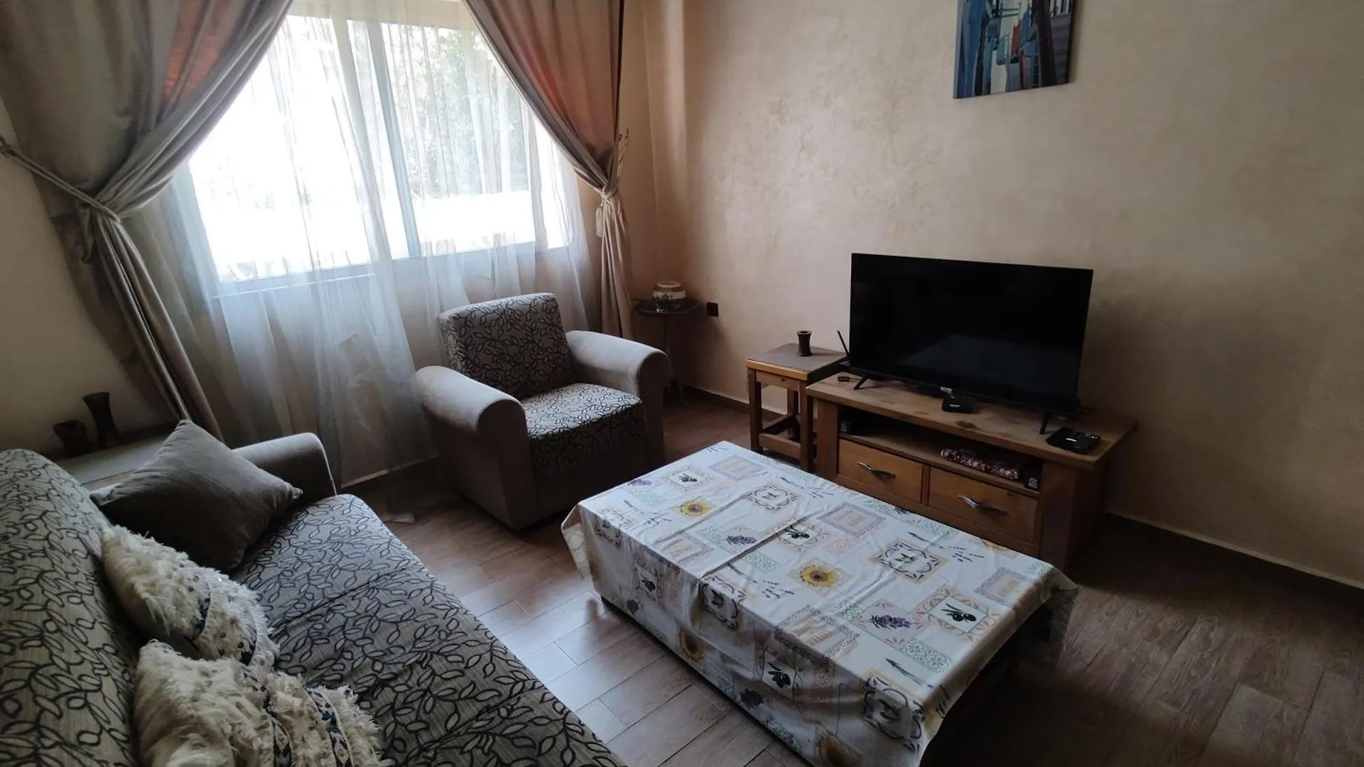 Quiet Fully Furnished Apartment Great Location With Wifi Agadir Marocko